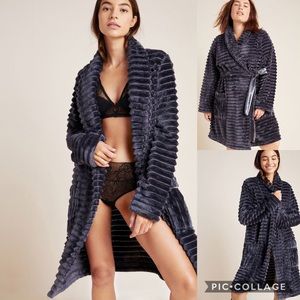 ANTHROPOLOGIE Mariposa Grey plush robe